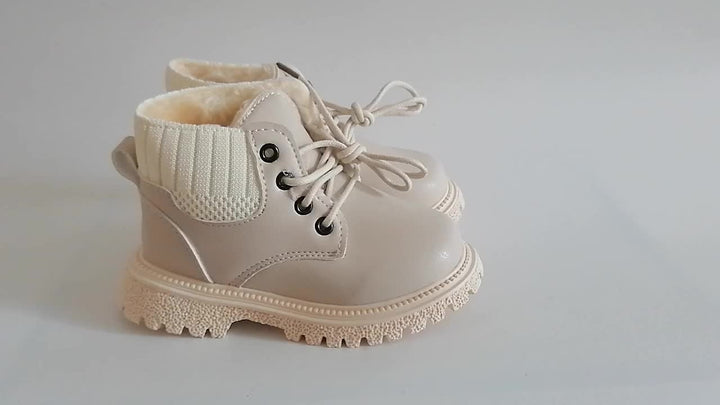 Bota store peluciada infantil